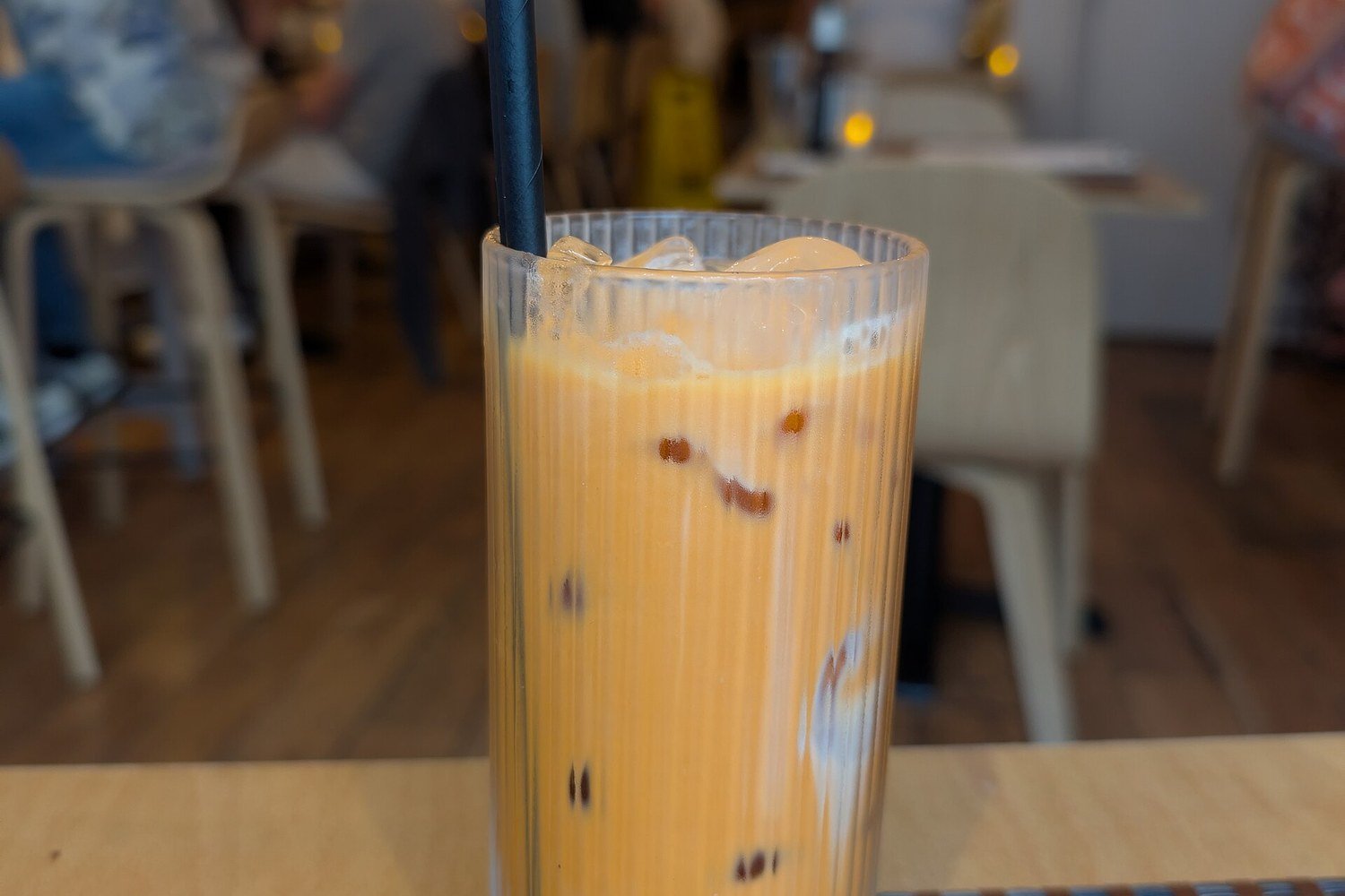 加了煉乳的泰式冰奶茶