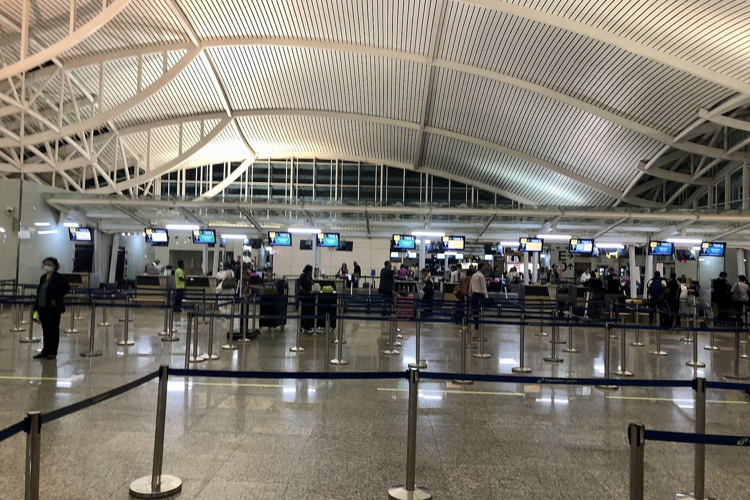 峇里島伍拉賴國際機場入境大廳
