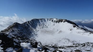 冬天漢拏山白鹿潭火山口與雪景