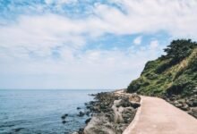 濟州島偶來小路沿著海岸的步道與海景