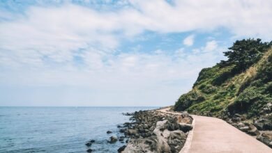 濟州島偶來小路沿著海岸的步道與海景