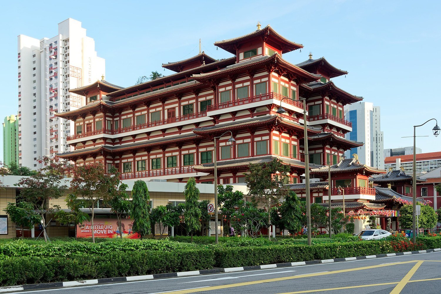 新加坡牛車水佛牙寺龍華院的紅色唐式建築